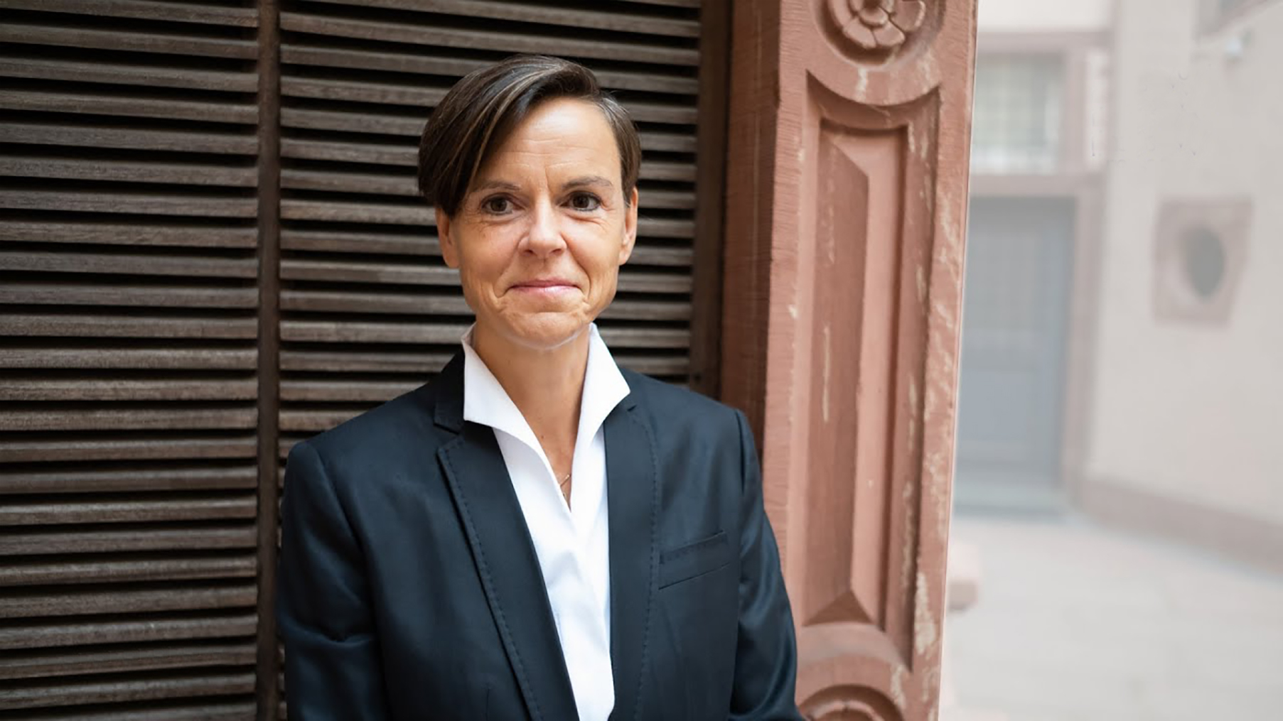 Lesung und Gespräch mit der Autorin Antje Rávic Strubel im Gemeindesaal in Helsinki am 1.12.2022 um 18 Uhr